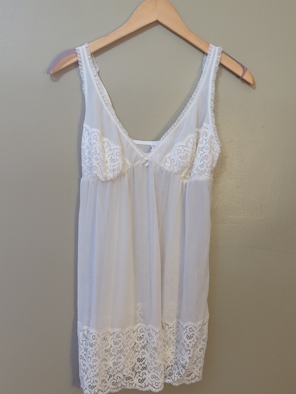 Lace-Trim White Chemise Nightdress